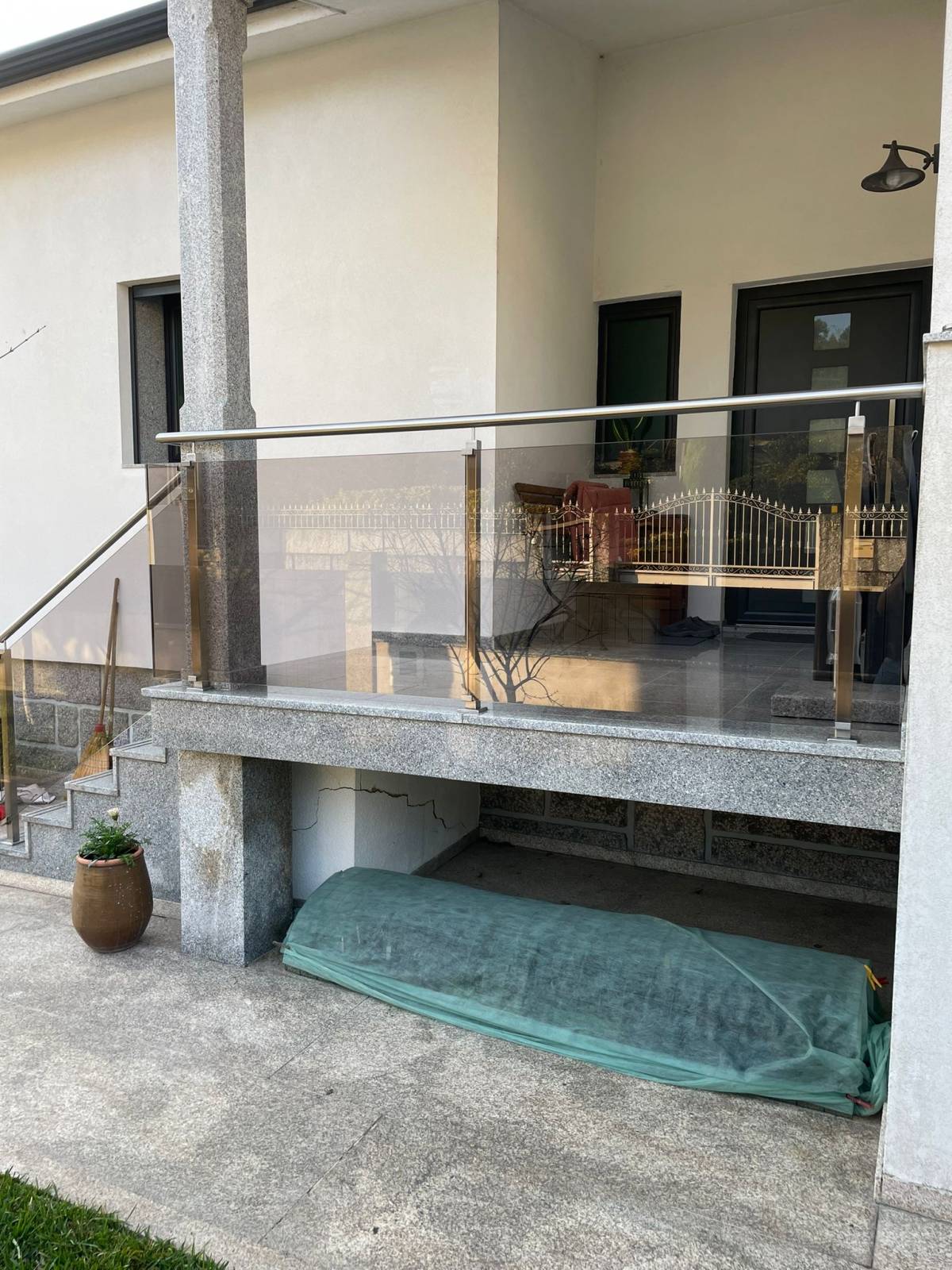 Maniferro - Vila Nova de Famalicão - Reparação de Portão de Garagem