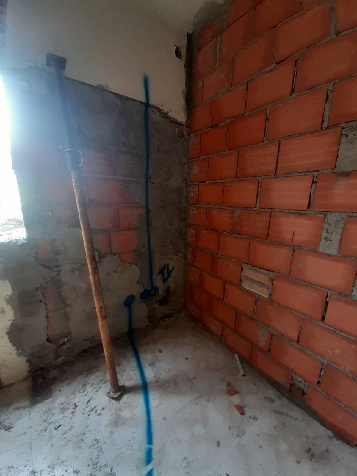 Gomes&Mário - Almada - Roof Installation or Replacement