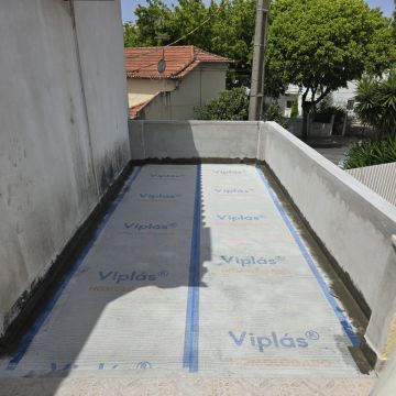 DOMSTROIUZ, UNIPESSOAL LDA - Loures - Wallpaper Repair