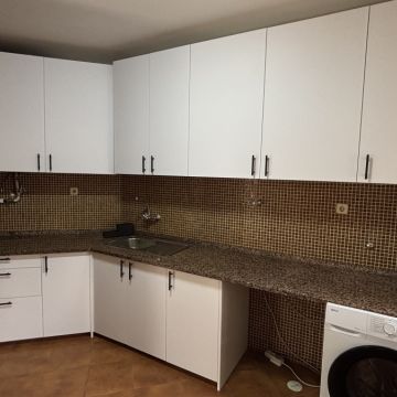 Cleiton Invenção - Amadora - Küchenarbeitsplatte montieren