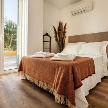 QSF Agroturismo - Sala de Eventos, Casas de Campo e Jardim - Évora - Aluguer de Sala
