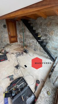 Maniferro - Vila Nova de Famalicão - Instalação ou Reparação de Portões