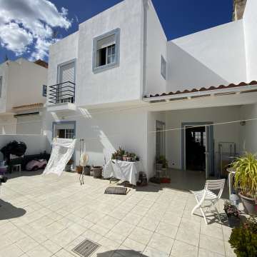 A&G Marques - Tavira - Exterior Painting