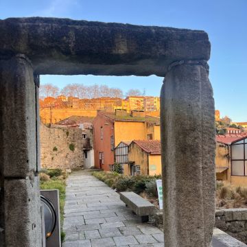 Maria da luz Sousa - Porto - Guia Turístico