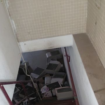 DM.Recolimp - Lisboa - Paredes, marcos y escaleras