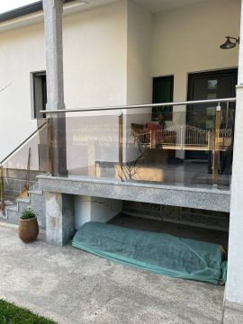 Maniferro - Vila Nova de Famalicão - Reparação de Portão de Garagem