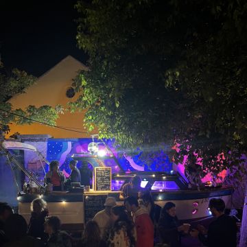 Barco Party Food Truck - Lisboa - Alquiler de equipos de iluminación para eventos