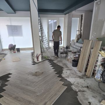 DOMSTROIUZ, UNIPESSOAL LDA - Loures - Toilet Repair