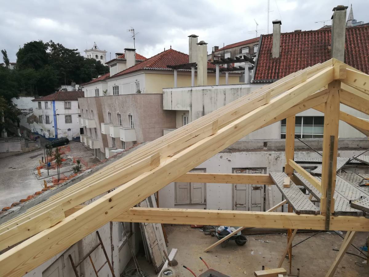 Lopes Soares construtora e remodelação. - Oeiras - Instalación de suelos de baldosas o piedras