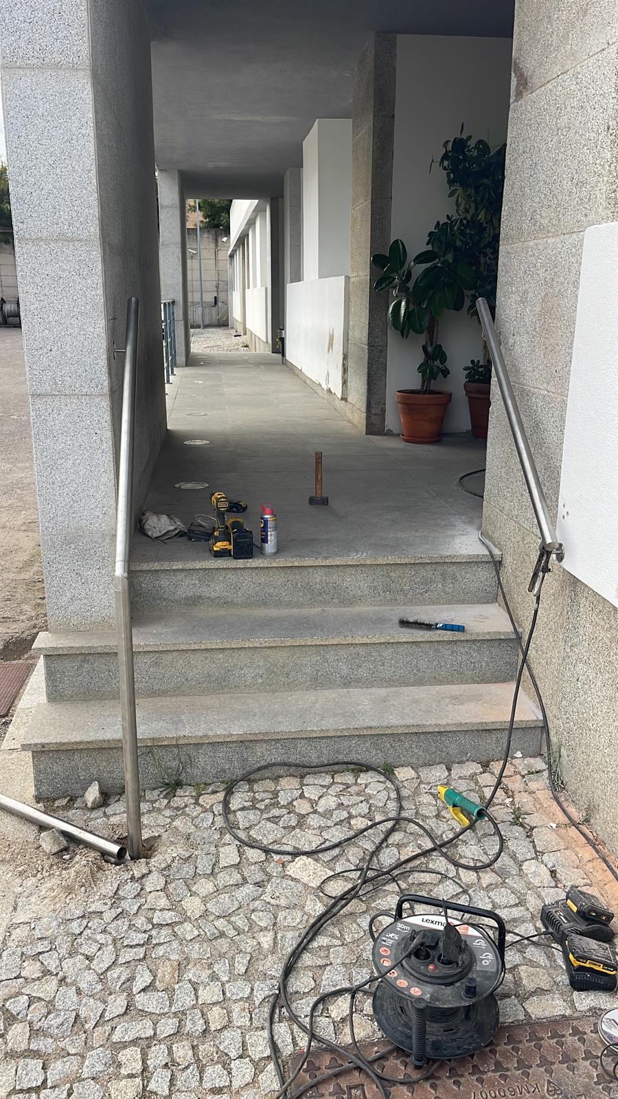 Metalobra - Sintra - Instalação de Paredes de Pladur