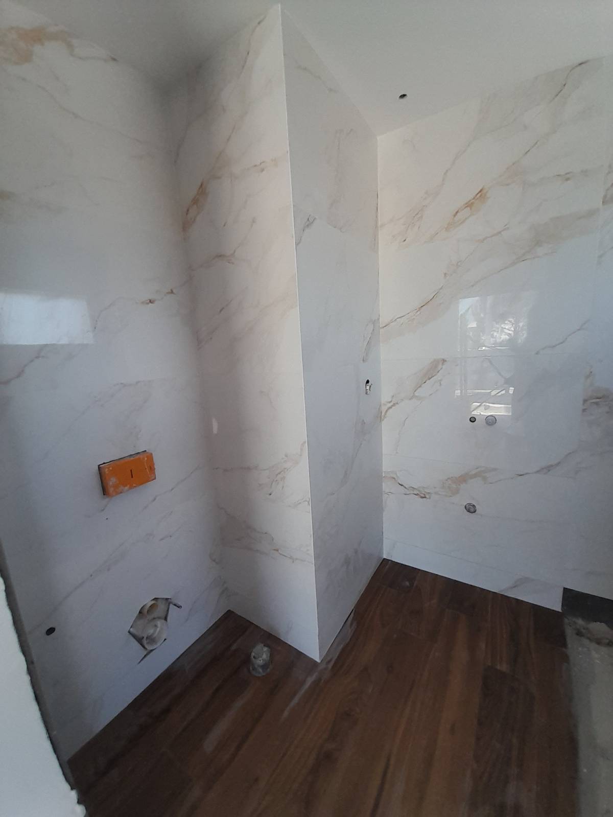 Cb_revestimentos - Setúbal - Vinyl- oder Linoleumboden reparieren oder ausbessern