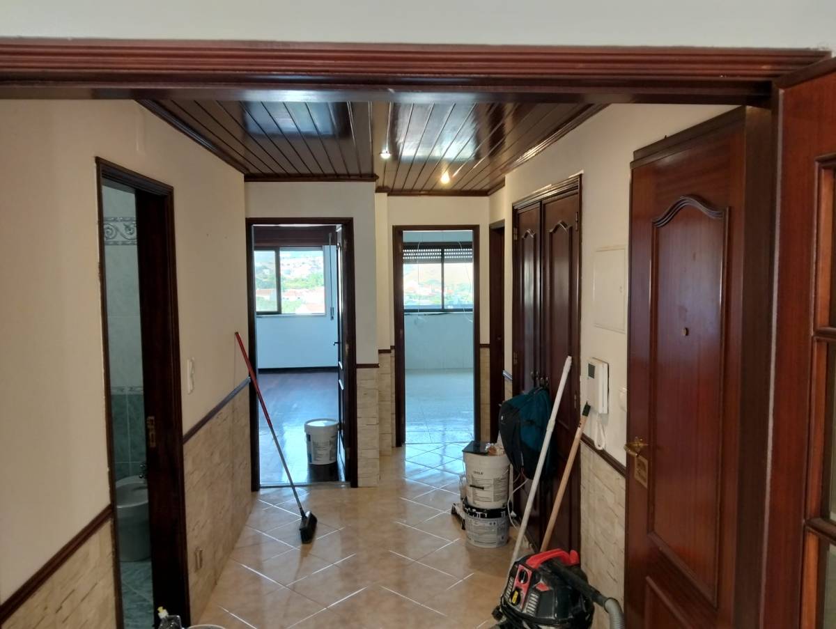 Valdeci Fernandes - Torres Vedras - Pintar armarios