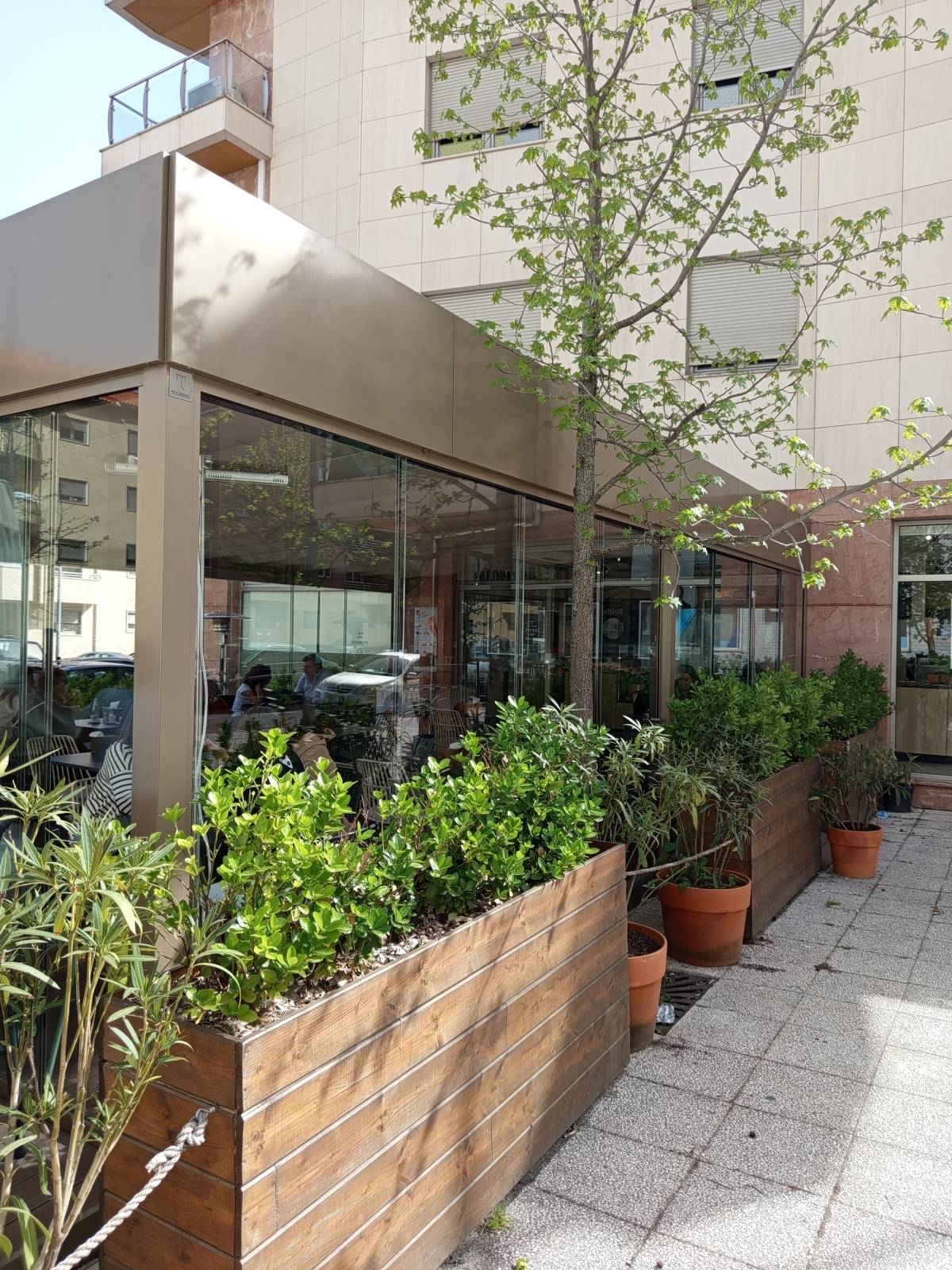Kairóscleaningservice seus vidros brilhantes - Bragança - Fensterreinigung