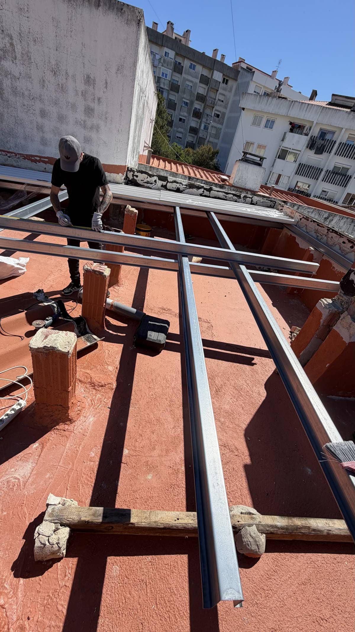 Jaspi Rope Access - Sintra - Steel Materials and Gates