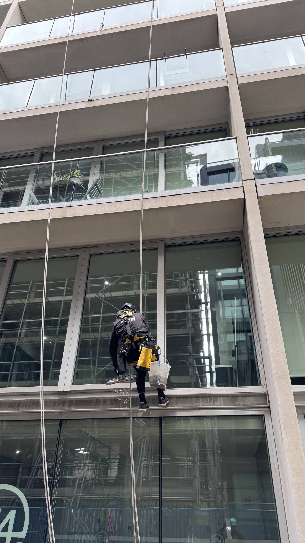 Jaspi Rope Access - Sintra - Commercial Cleaning