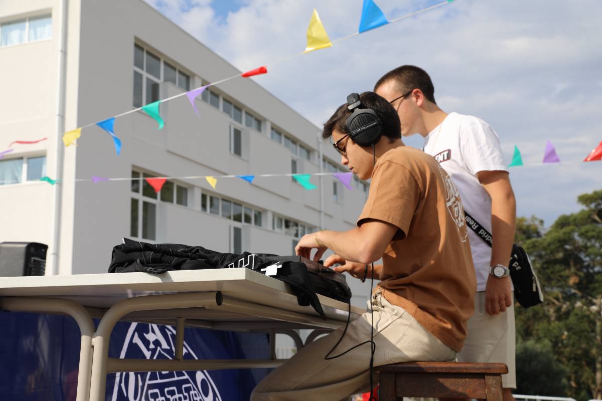 Morales - Lisboa - DJ para Festa Juvenil