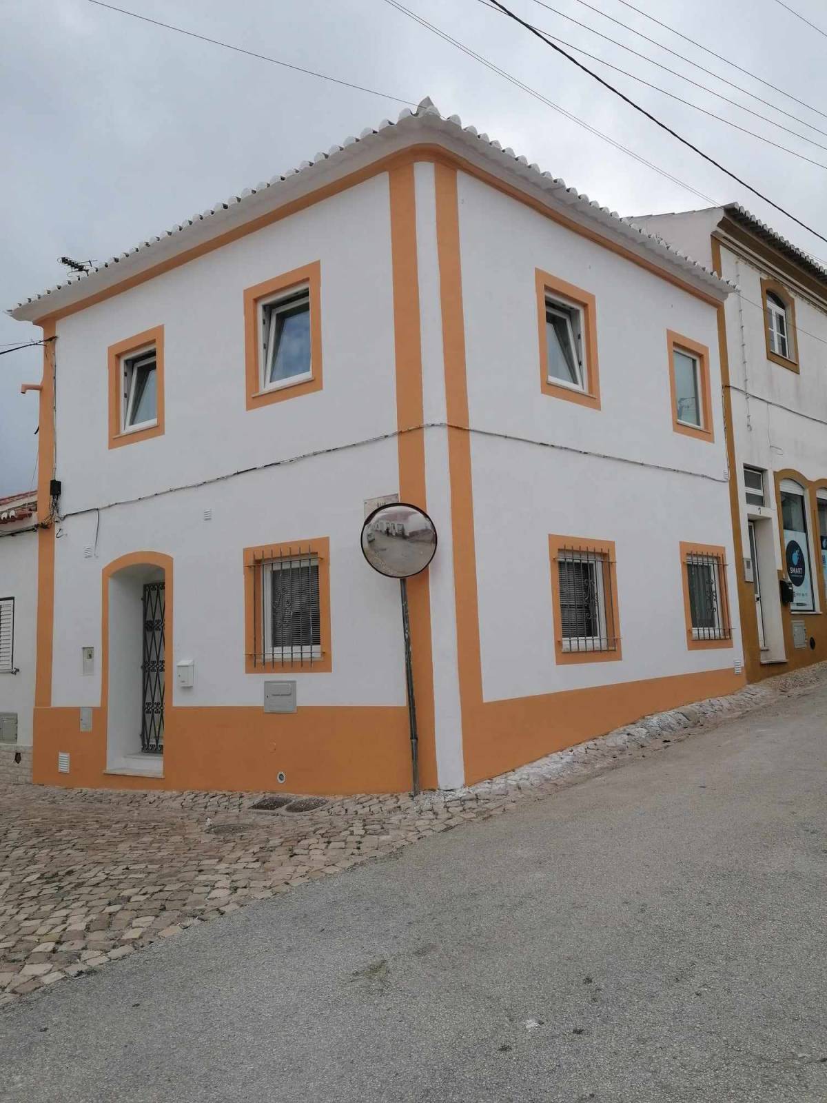 RN REMODELAÇÕES - Portimão - Stone or Tile Flooring Installation