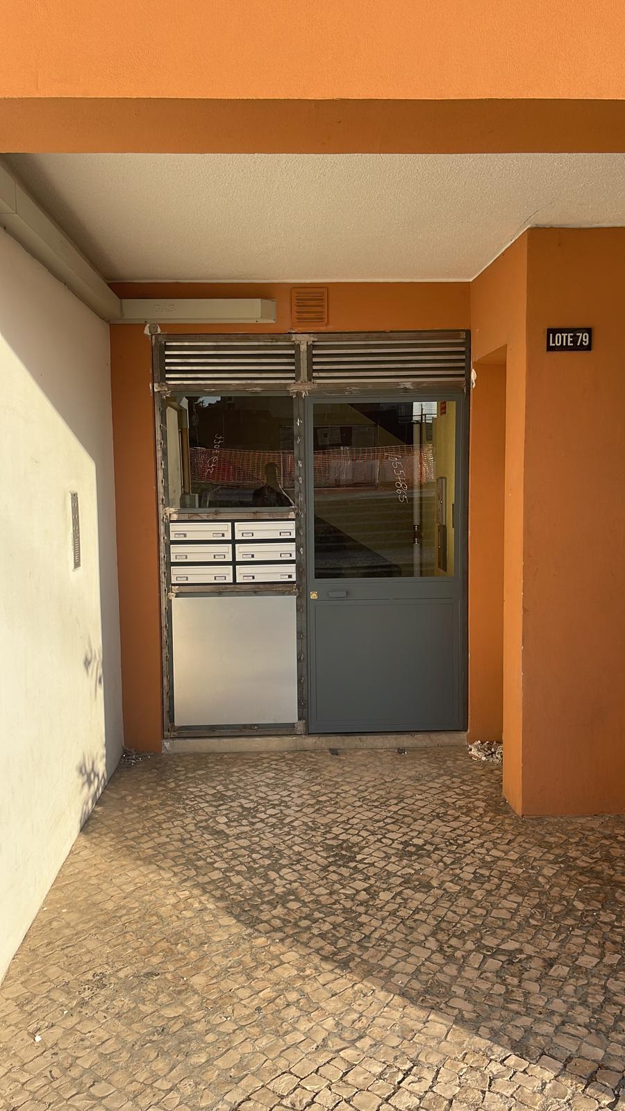 Metalobra - Sintra - Instalação ou Reparação de Rede de Proteção ou Mosquiteira