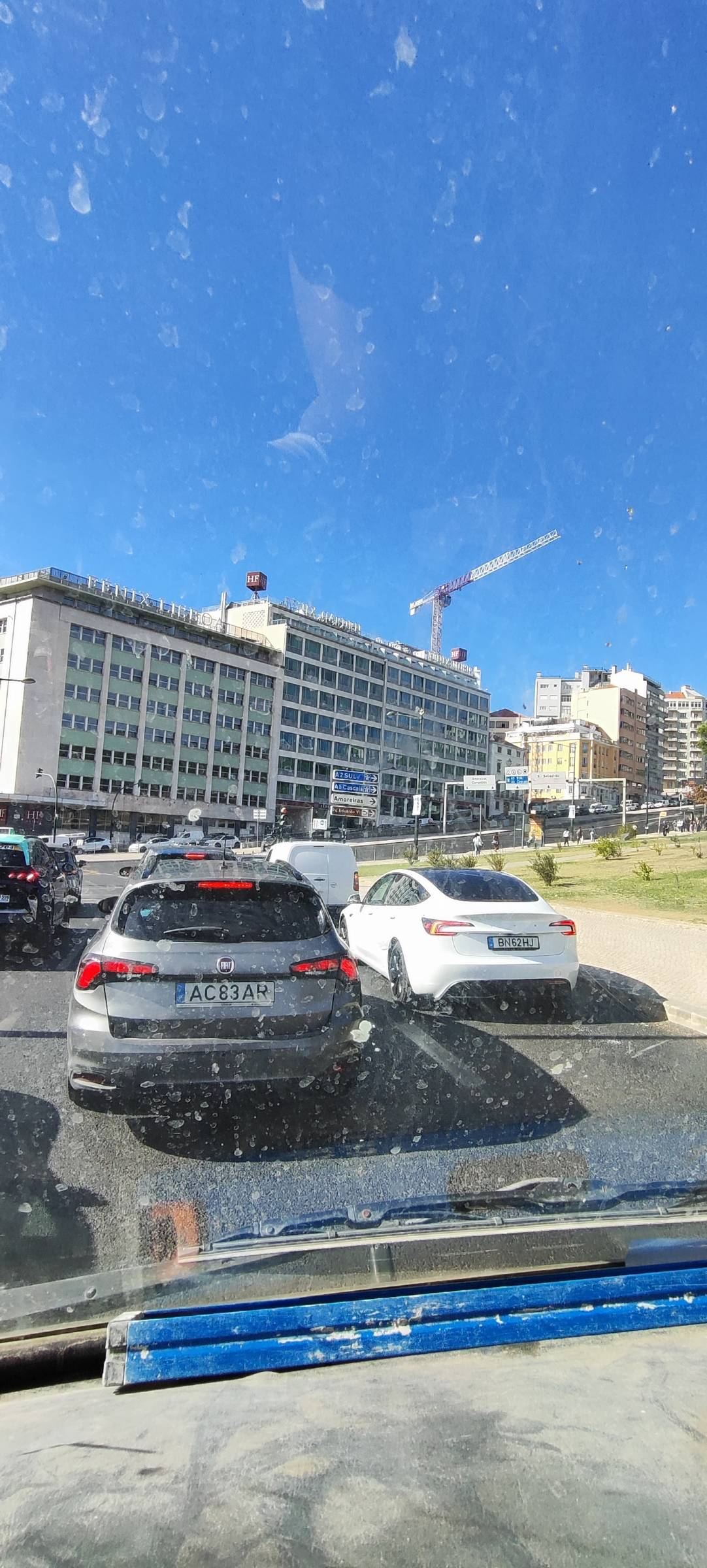 Lucas Torres - Seixal - Construção de Parede Interior