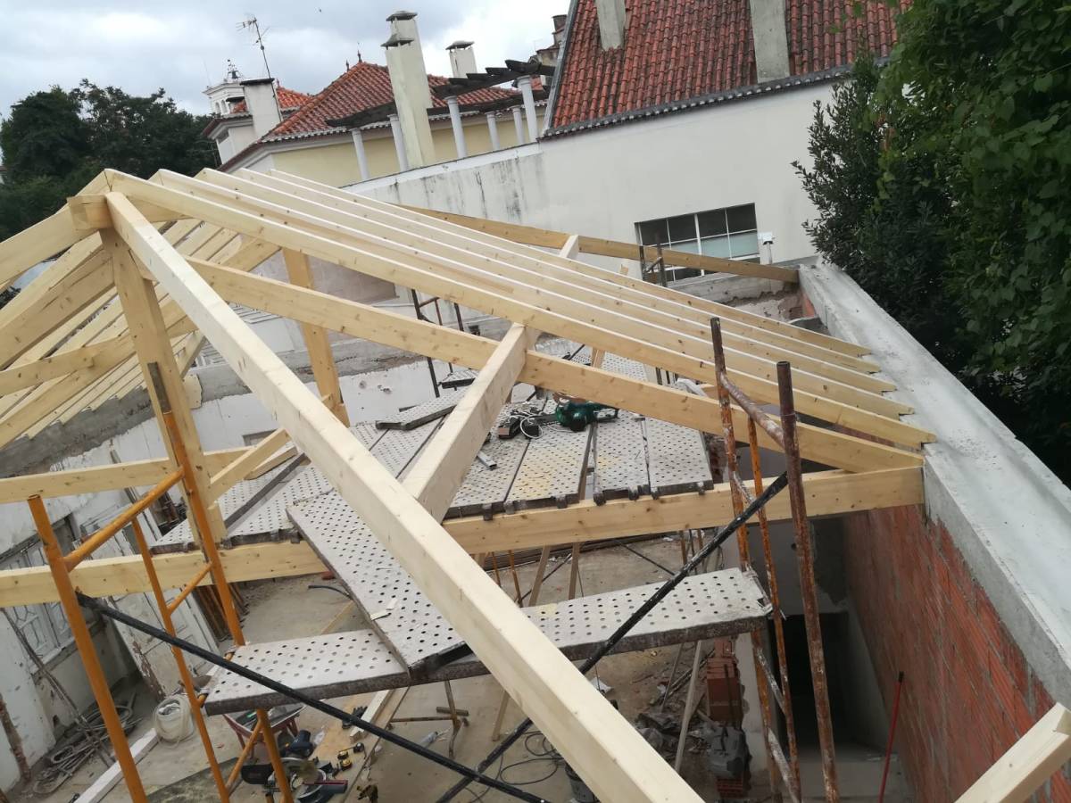 Lopes Soares construtora e remodelação. - Oeiras - Corte de hormigón