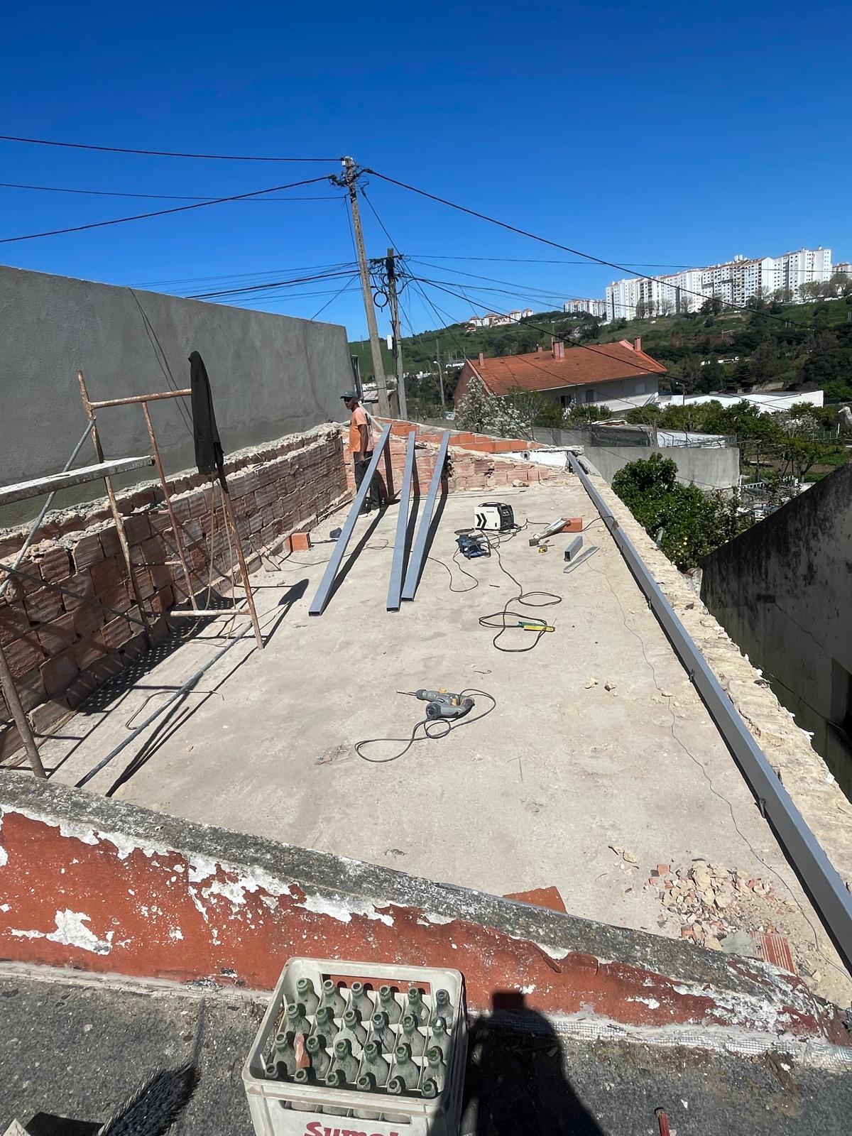Metalobra - Sintra - Reparação ou Manutenção de Telhado