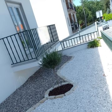Moraes - Guarda - Stone or Tile Flooring Installation