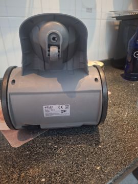 Vacuum Cleaner Repairman