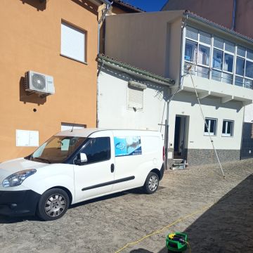 Kairóscleaningservice seus vidros brilhantes - Bragança - Fensterreinigung