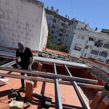 Jaspi Rope Access - Sintra - Steel Materials and Gates