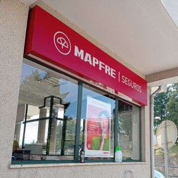 Kairóscleaningservice seus vidros brilhantes - Bragança - Fensterreinigung