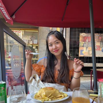 Momoe - Lisboa - German Lessons