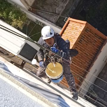 DINIZ WORKTEC SERVICOS ESPECIALIZADOS EM ALTUTA - Setúbal - Stone or Tile Flooring Installation