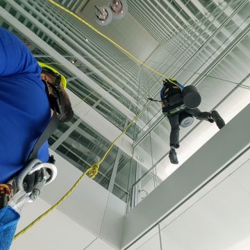 Pc work vertical - Lisboa - Stair Installation