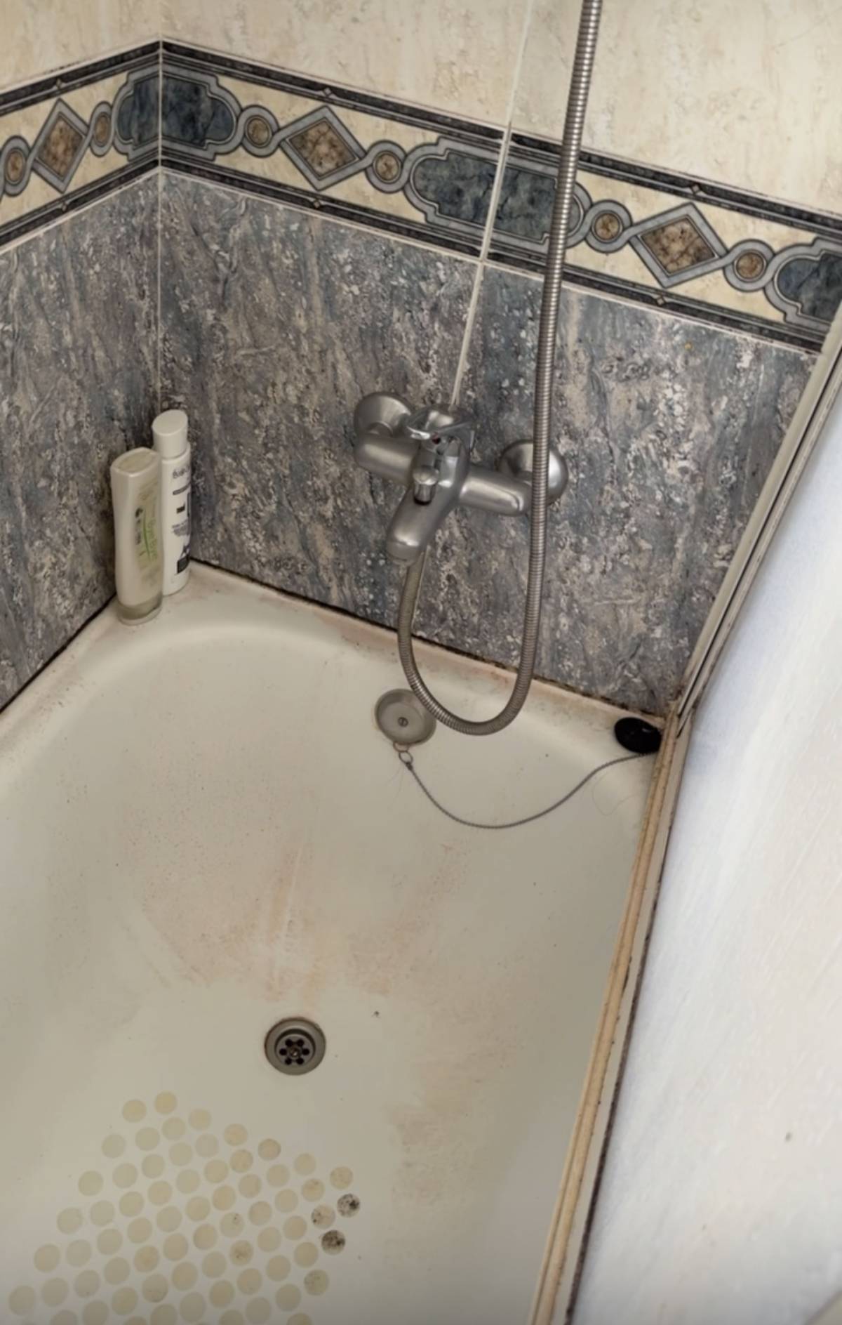 Ivanessa/ Thiago limpezas - Sintra - Limpeza de Espaço Comercial