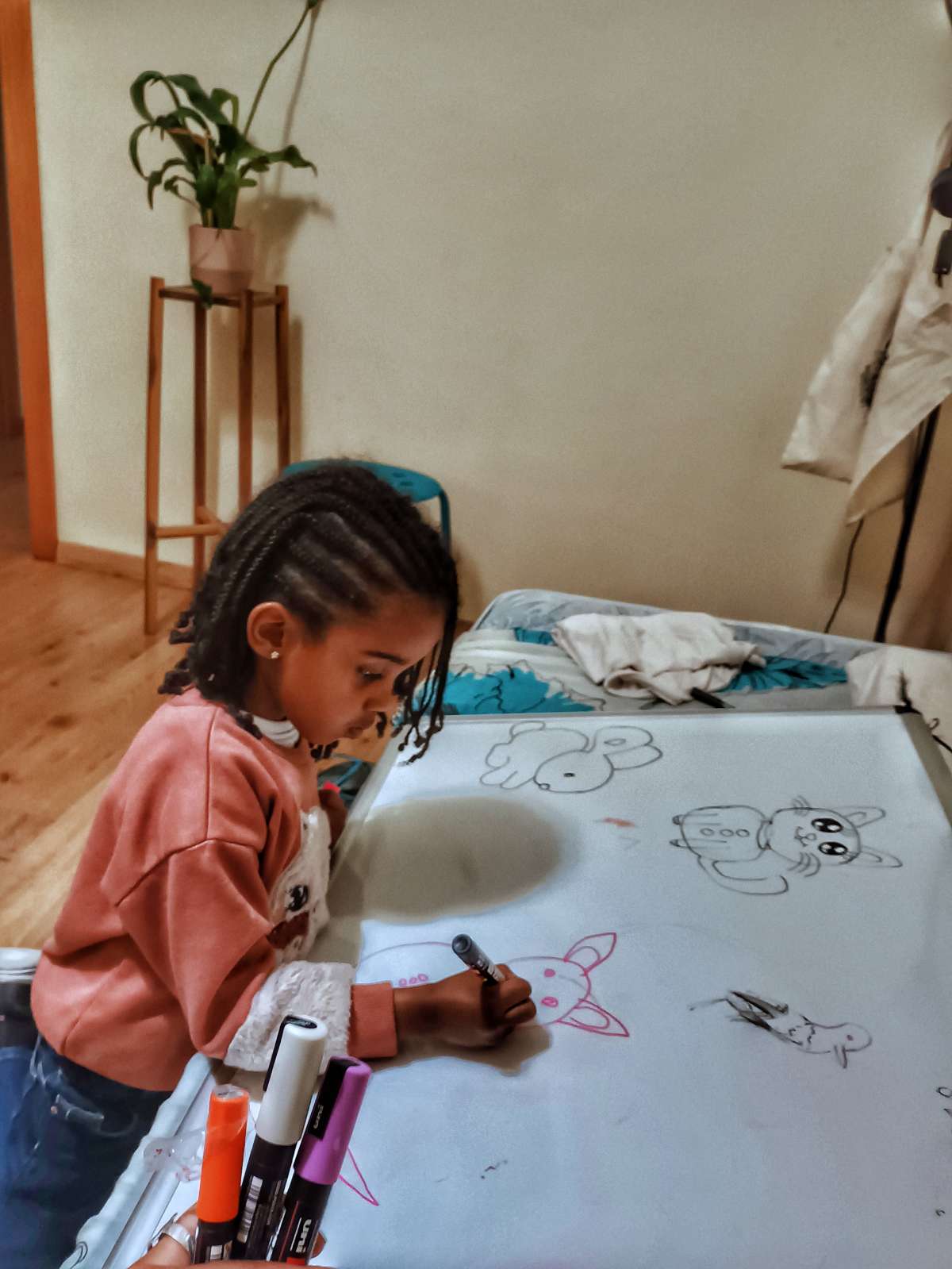 Chiara Avalos - Oeiras - Deep or Spring Cleaning
