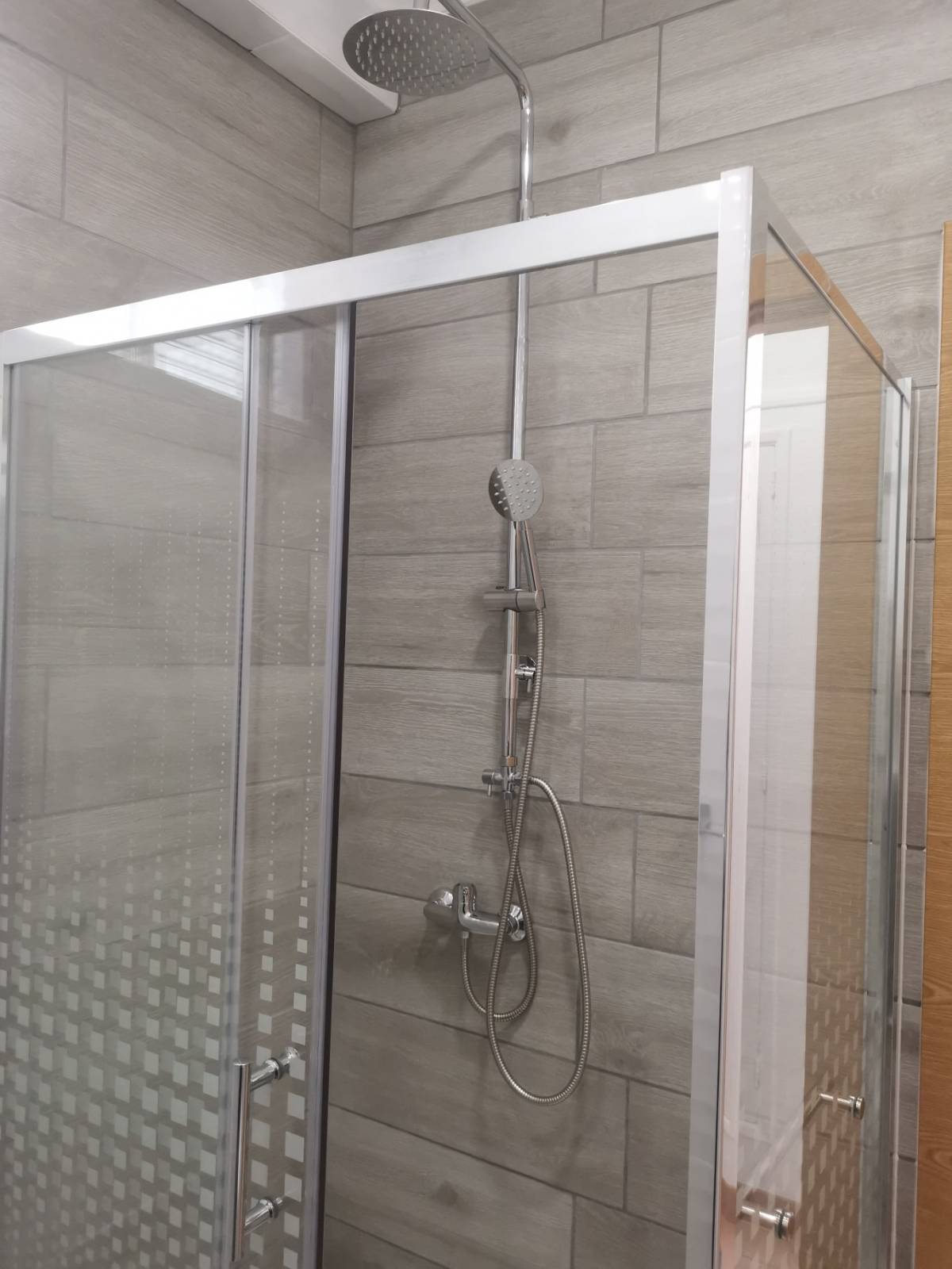 RS FACILITS - Lisboa - Plumbing Pipe Installation