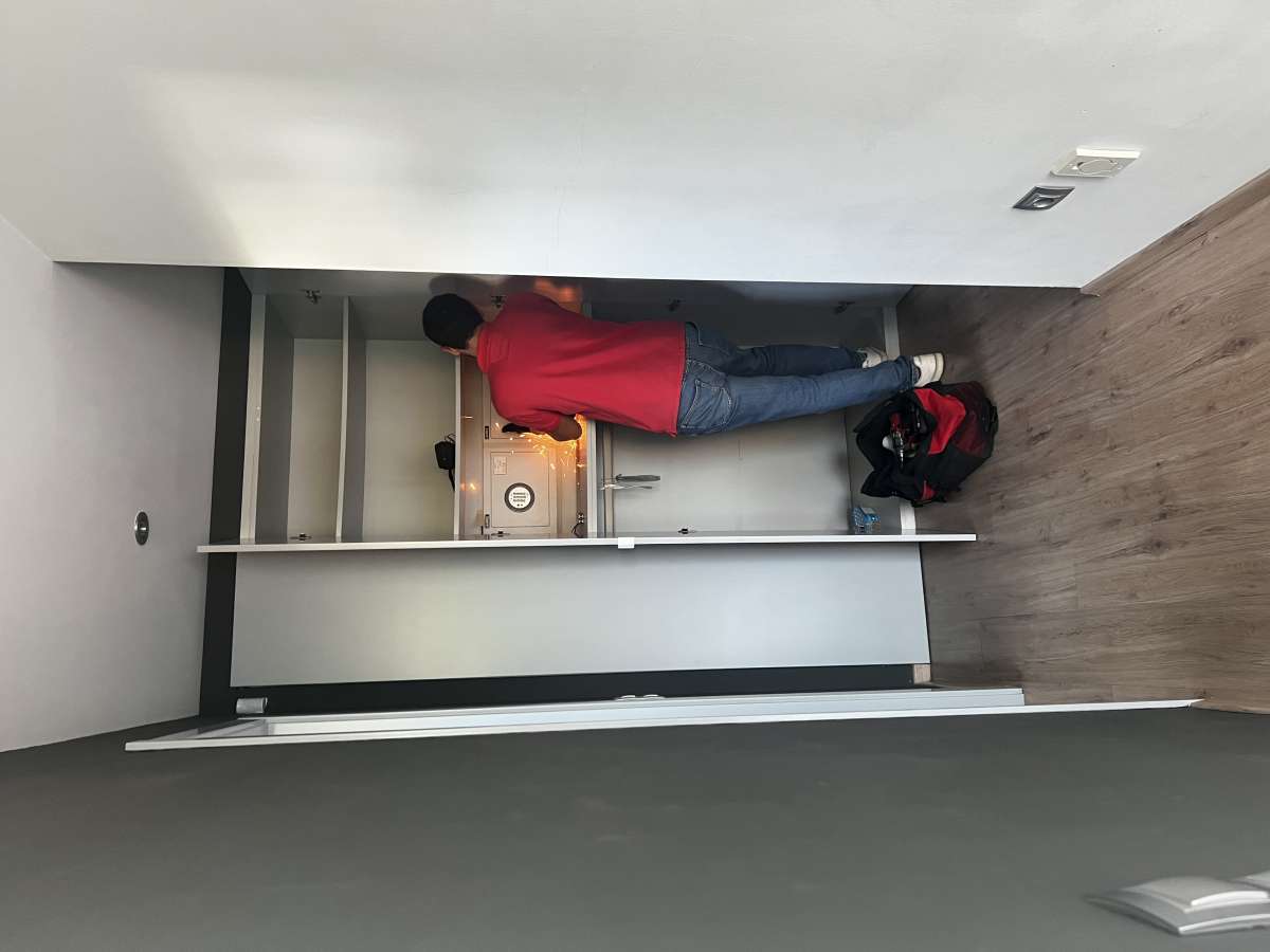 Especialista de Apertura e Instalación de Cajas Fuertes