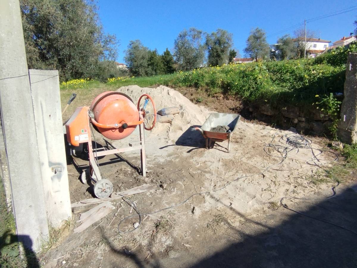 Jorge Silva multisserviços - Coimbra - Gutter Installation or Replacement
