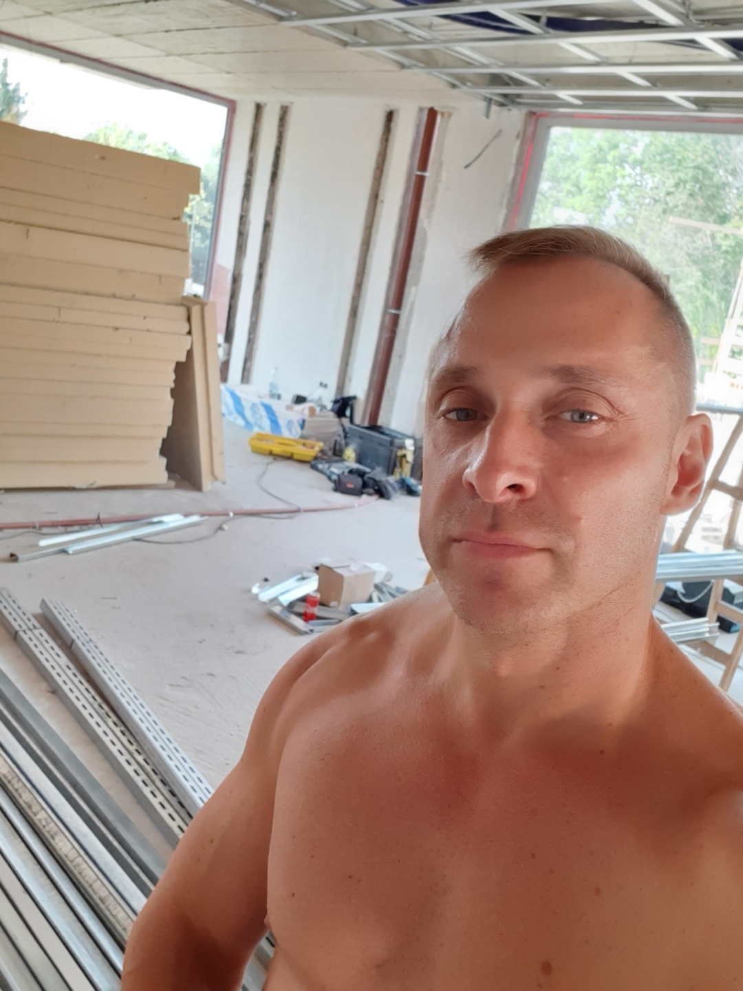 Krisztian Kaiser - Almada - Architectural Services