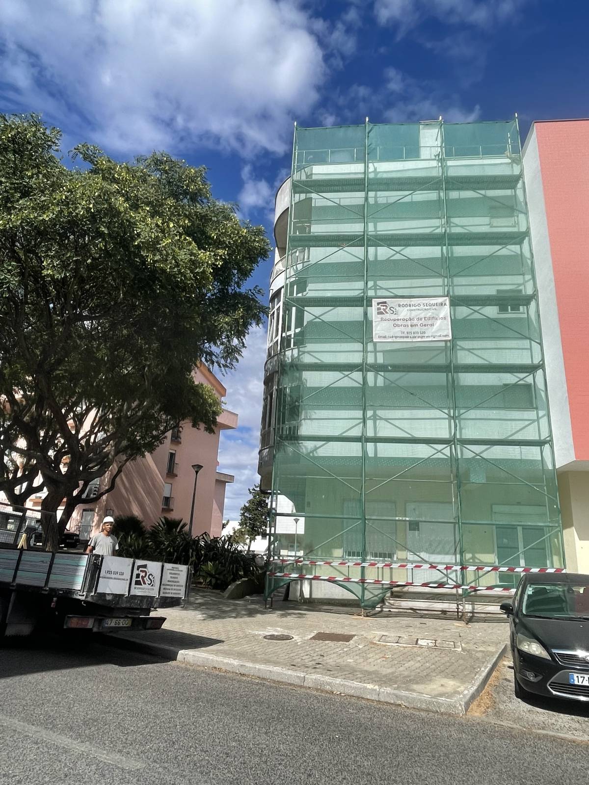 Rodrigo Sequeira Unipessoal Lda - Lisboa - Reparação ou Manutenção de Telhado