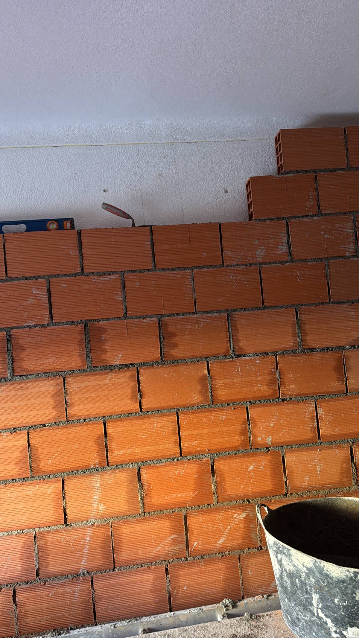 Verão Perseverante lda - Silves - Construção de Parede Interior