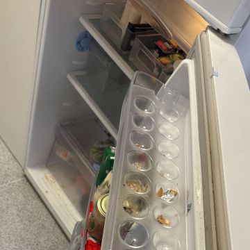 Ivanessa/ Thiago limpezas - Sintra - Reparação de Persianas