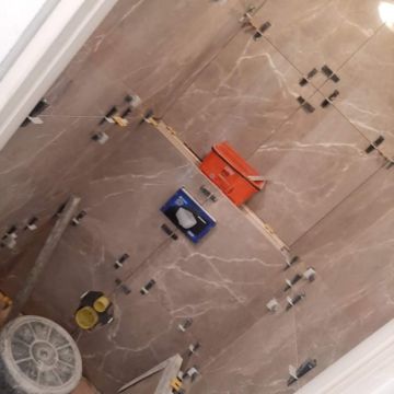 Krisztian Kaiser - Almada - Carpet Installation