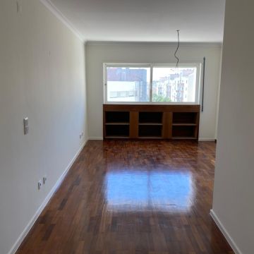 7ª Casa - Lisboa - Montaje e instalación de puertas de seguridad para bebés