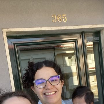 Mariana - Serviços de Limpeza, Babysitting, Petsitting e Explicações - Maia - Limpeza de Propriedade