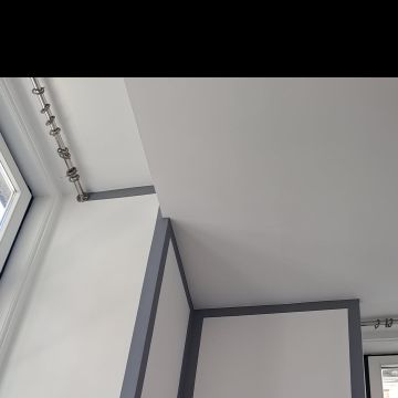Khan - Pintores e Ladrilhadores - Loures - Instalação de Azulejos