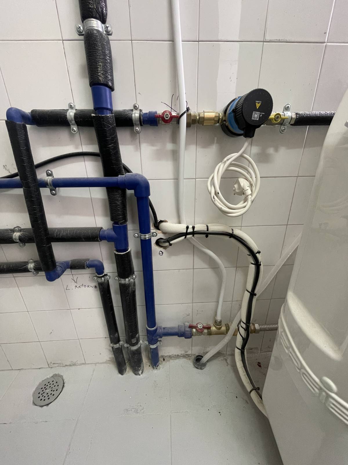 Pichelaria Leão - Paredes - Outdoor Plumbing Repair or Maintenance