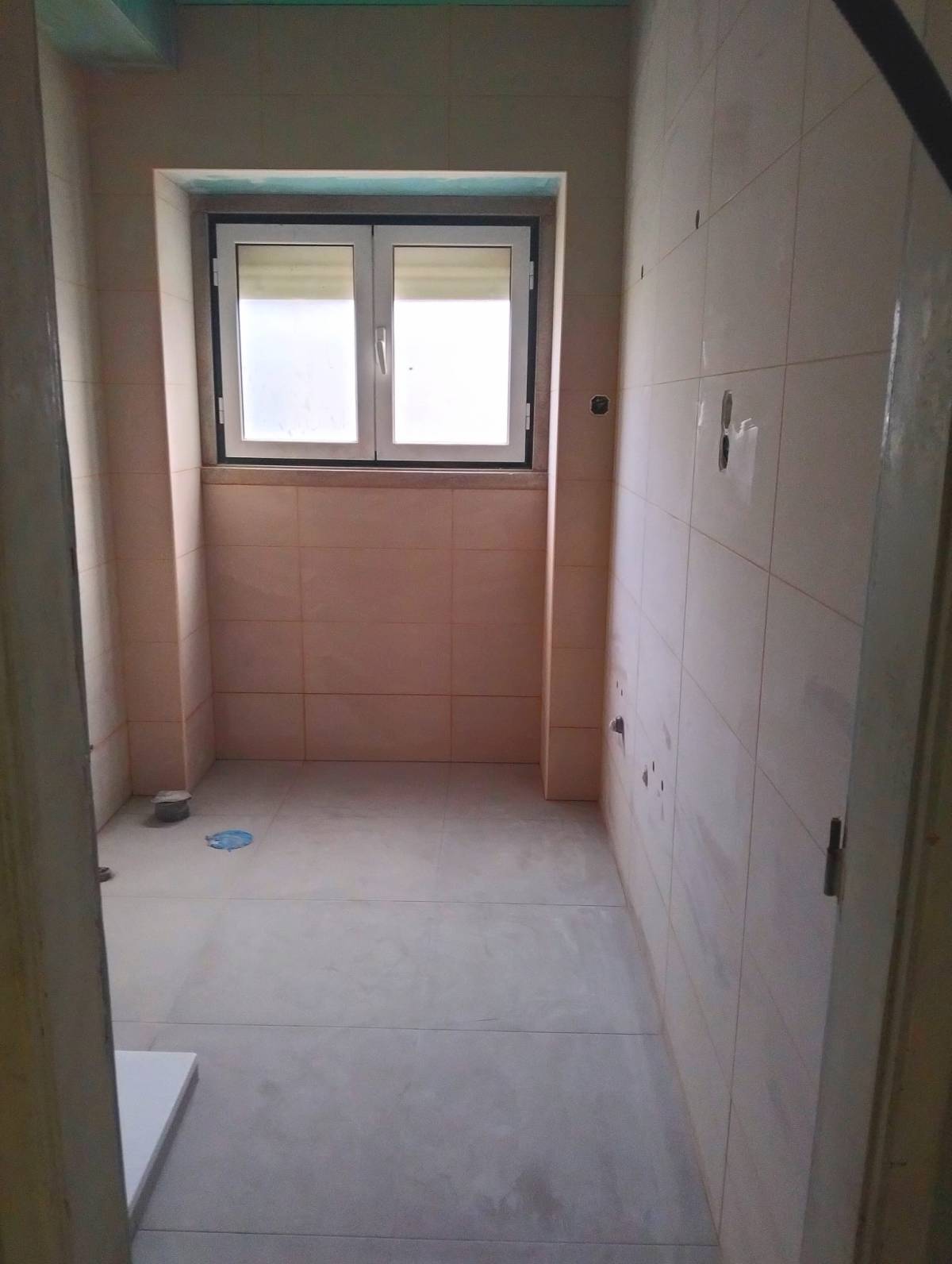 Tiago Ramos - Seixal - Adición de pared interior