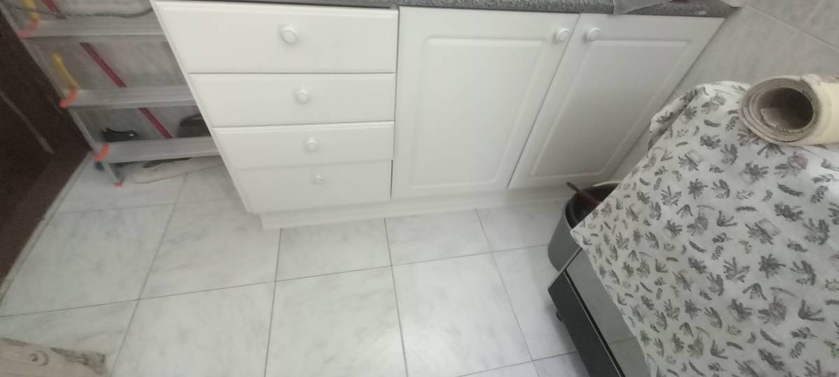 Edson Jesus - Setúbal - Tile Installation