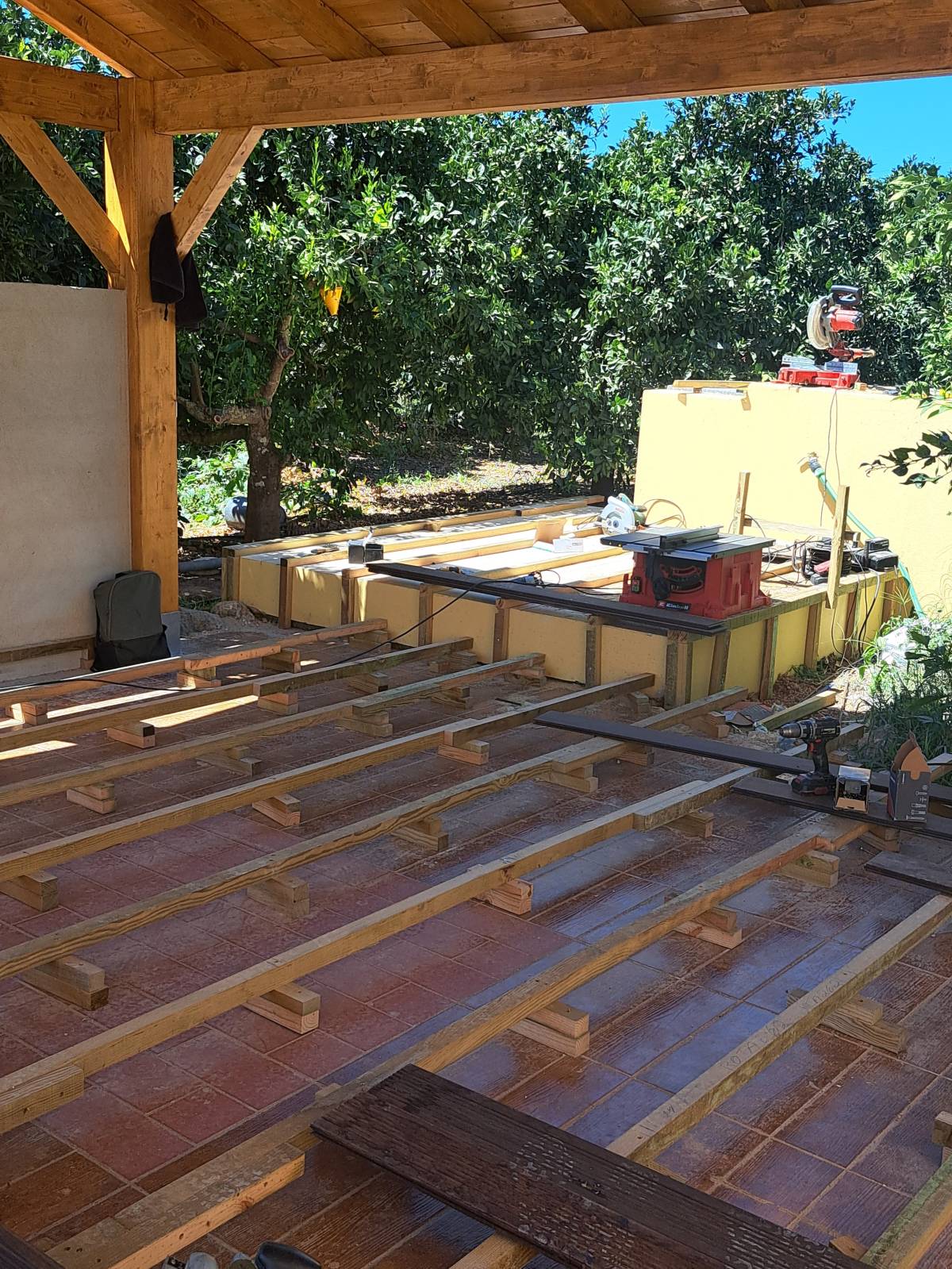 GS carpintaria, Decks, pergolas, pisos flutuantes. - Portimão - Instalação de Alcatifa